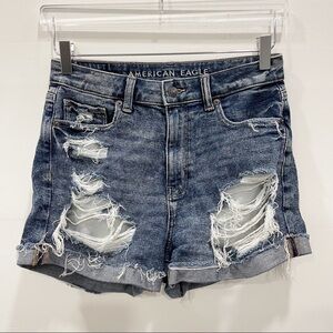 American Eagle Denim Distressed Mom Shorts Acid Wash Size 4 Cuffed